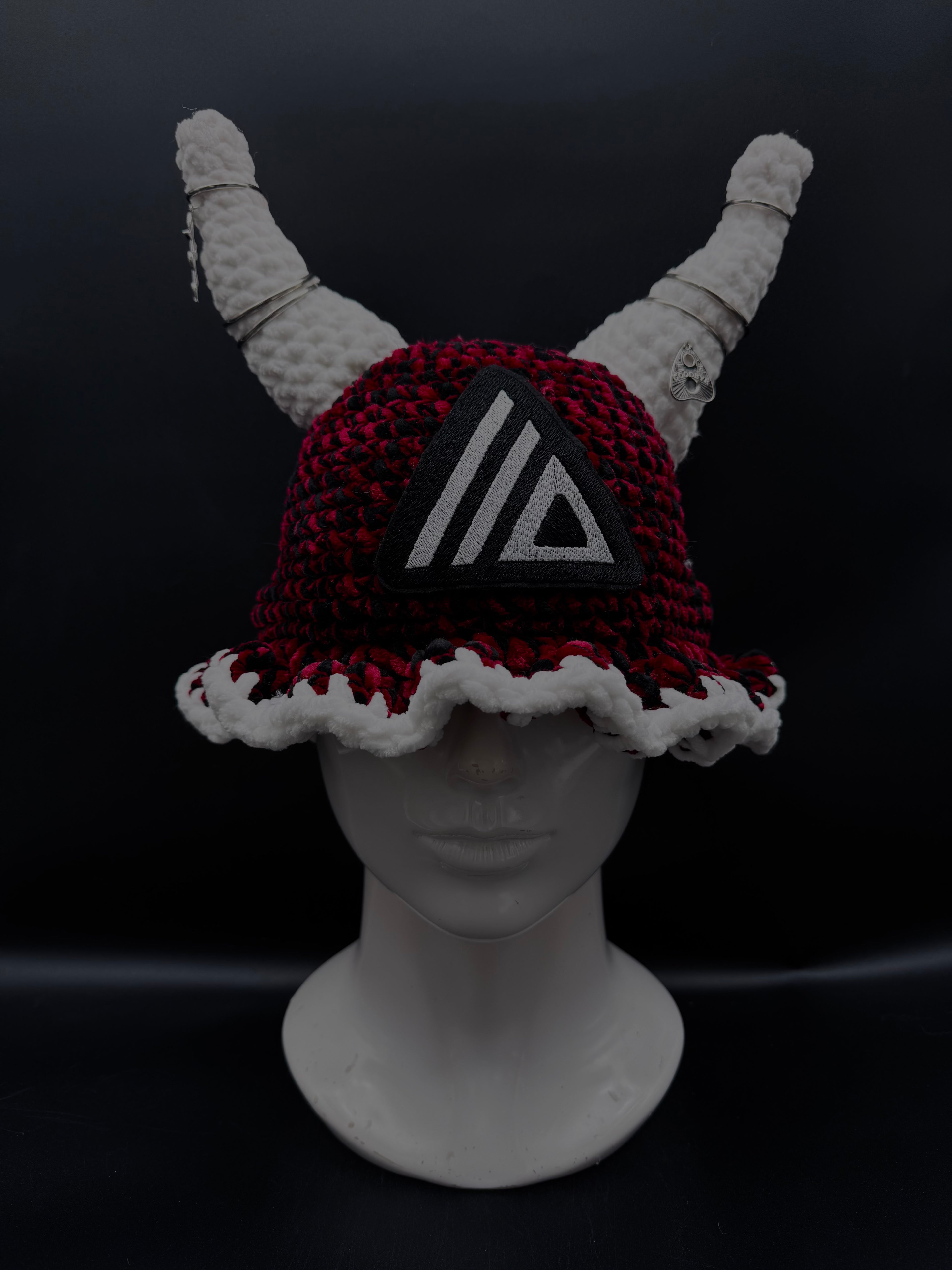 Bucket hat