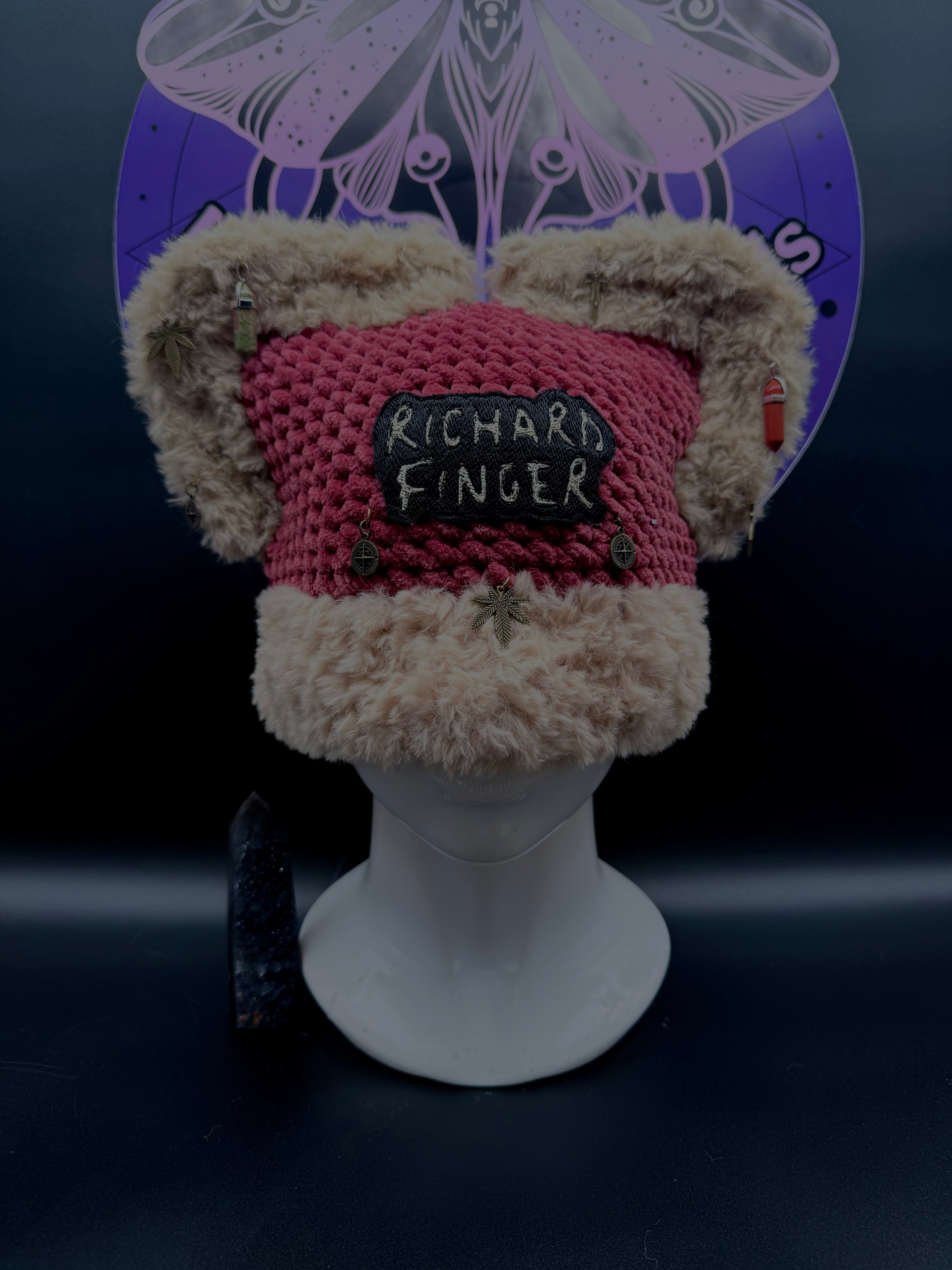 Richard Finger Cat Beanie