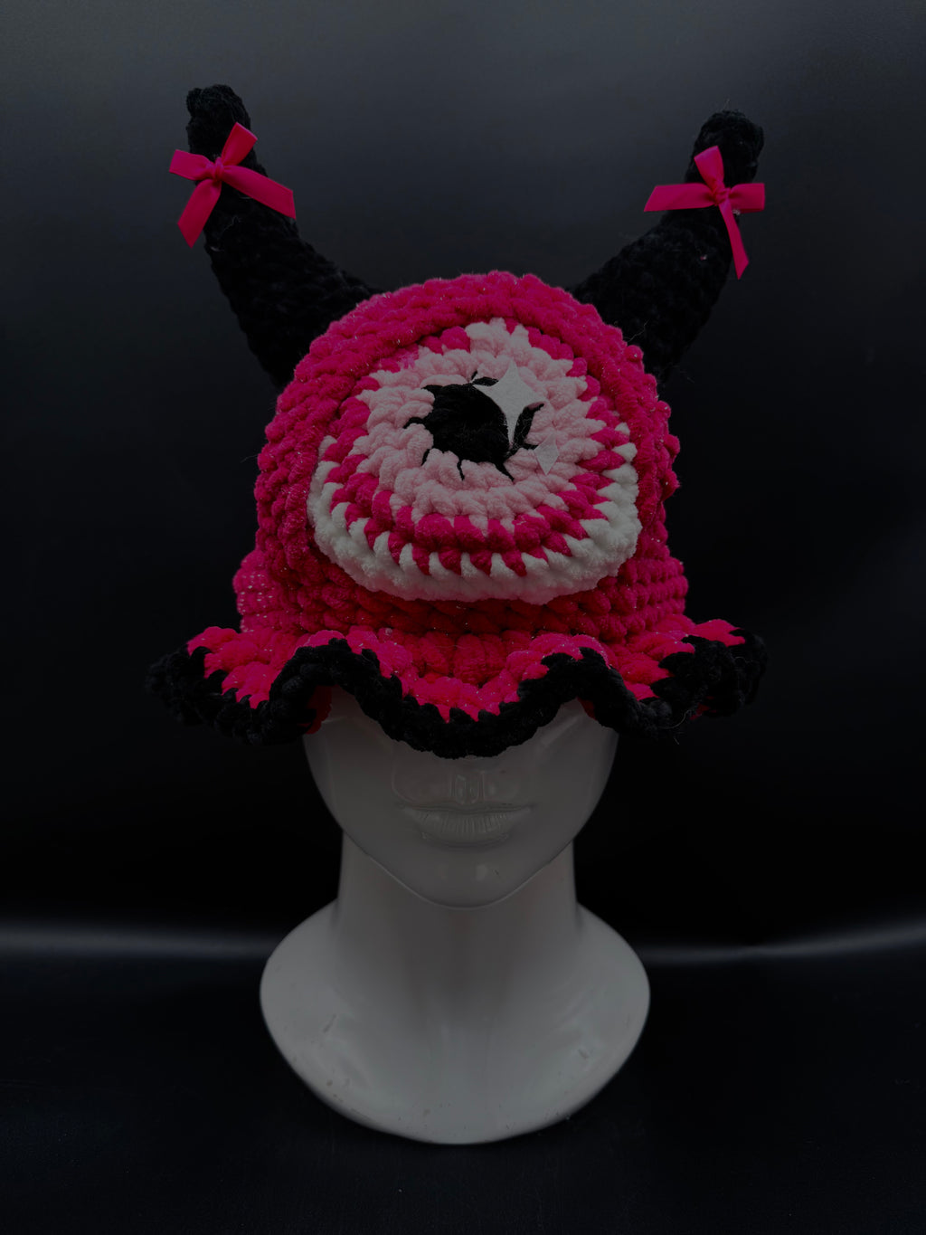 bucket hat
