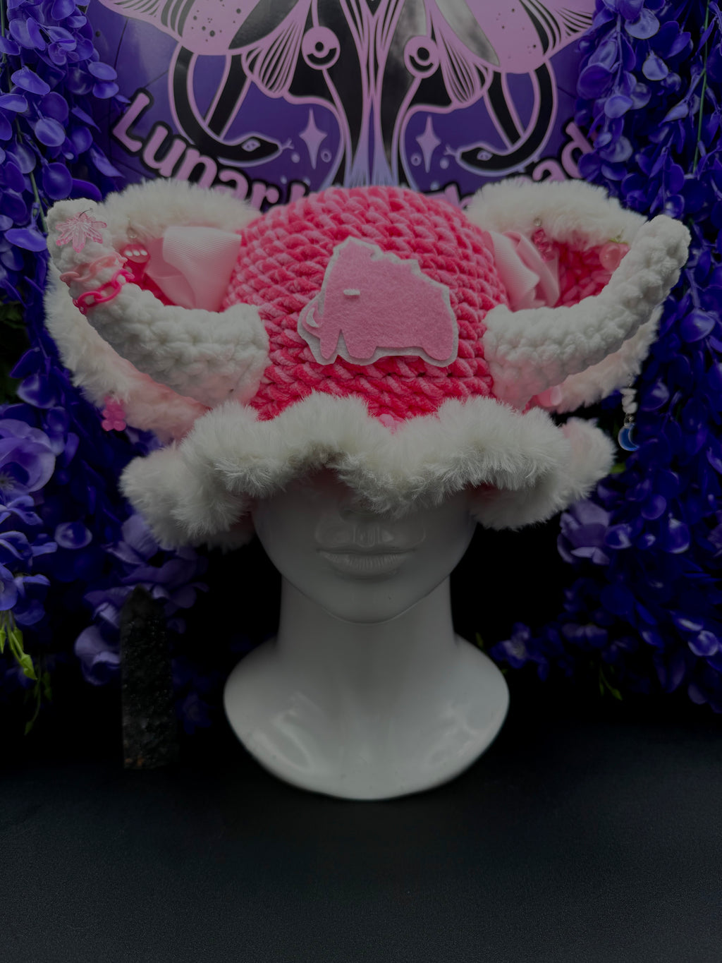 bucket hat