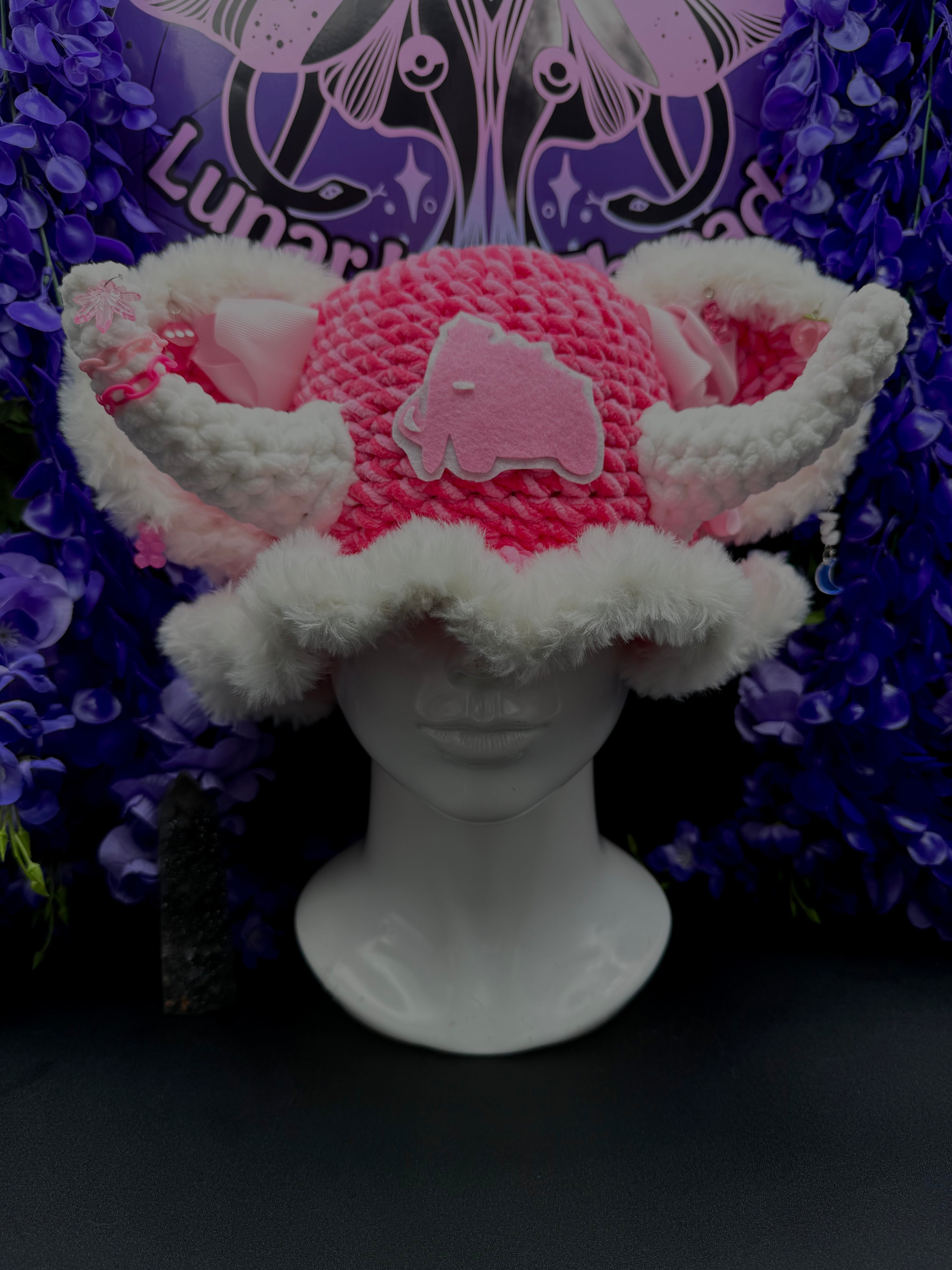 bucket hat