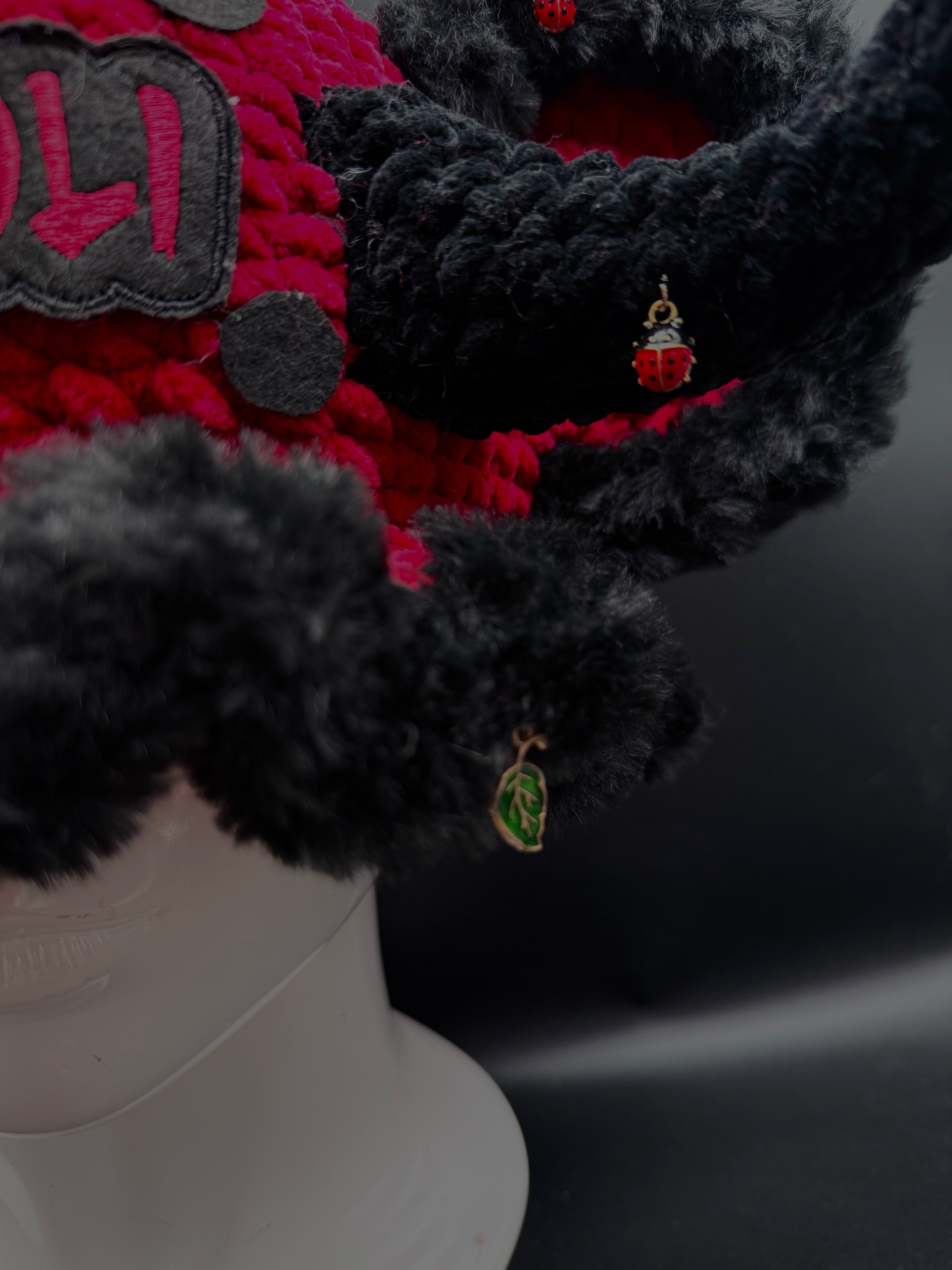 bucket hat